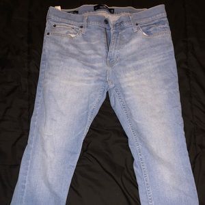 Hollister Skinny Jean Size 32W/30L